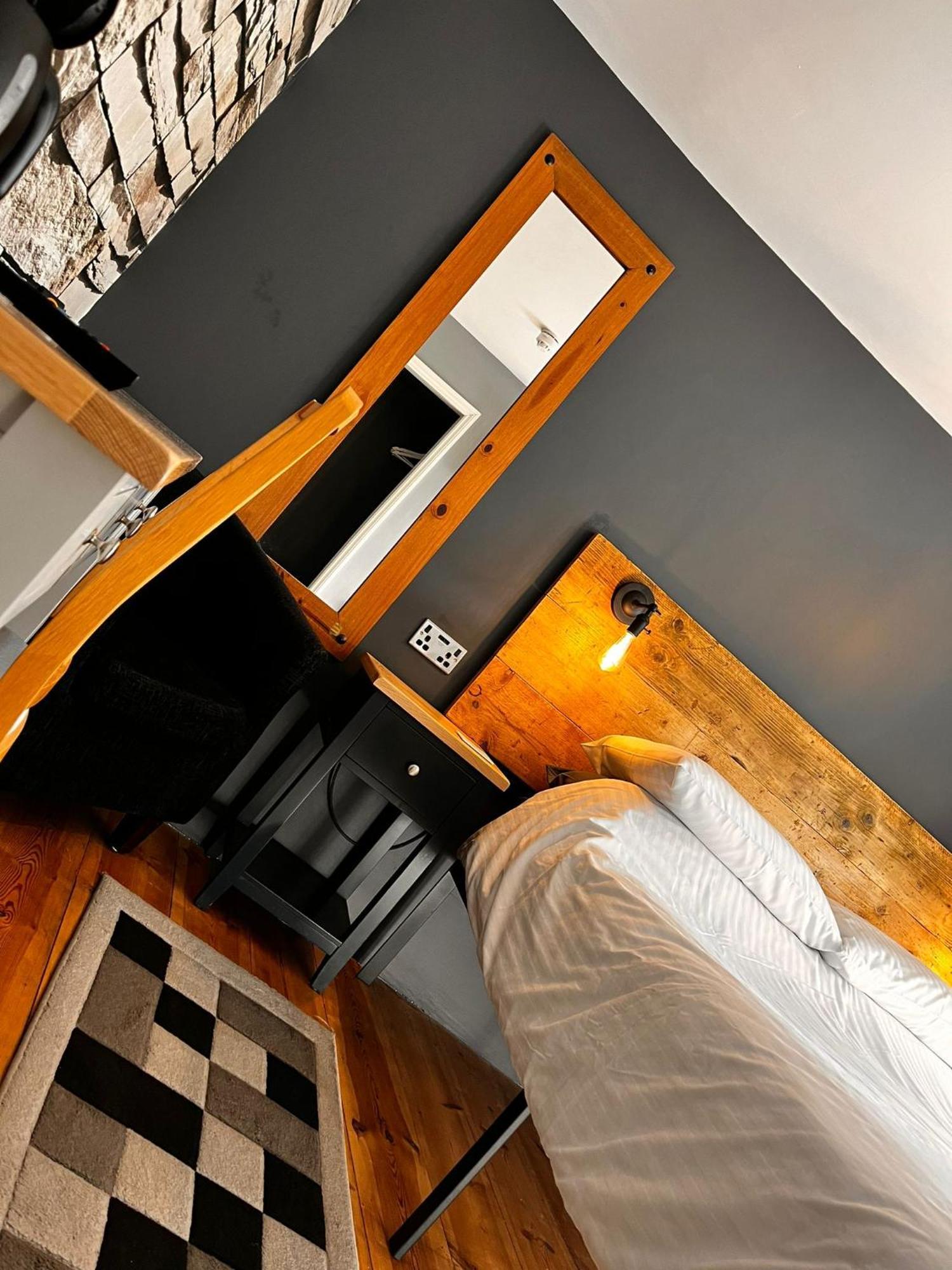 Old Manor House Bed & Breakfast Axbridge Dış mekan fotoğraf